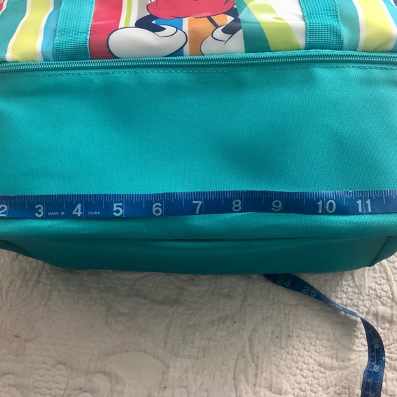 Officially licensed insulated beach tote featuring Mickey Mouse, NWT - Picture 6 of 12